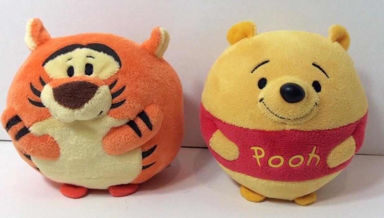 Tigger Winnie The PoohTy Beanie Ballz Lot of 2 Disney Never Played Wtih Display