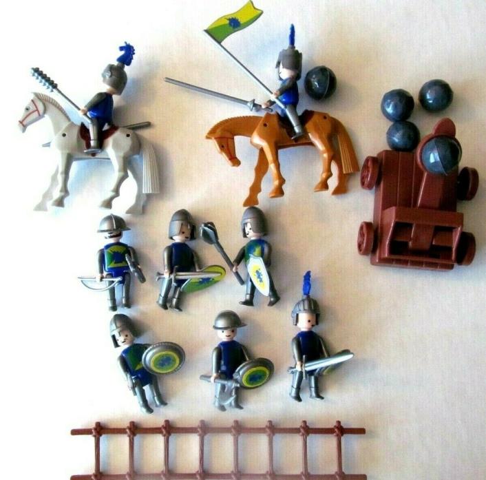 Lot Of Vintage Polyfect Castle knights Soldiers Catapult Horses Weapons Figures