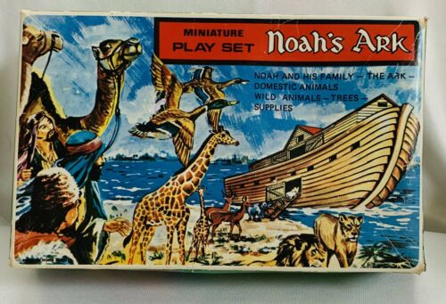 Noah’s Ark Vintage Playset Miniature Unbranded Made In Hong Kong Toy