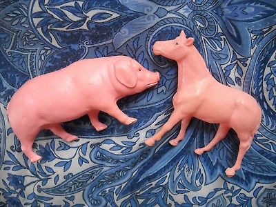VINTAGE IRWIN HOLLOW PLASTIC FARM ANIMALS: HORSE, PIG (FROM SEPARATE SETS)