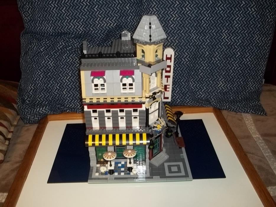 LEGO Custom HOTEL CAFE CORNER STYLE fits with 10185 10224