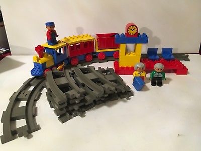 Lego Duplo 2732 Push Along Play Train Station Set 16 Gray Track Vtg 1993