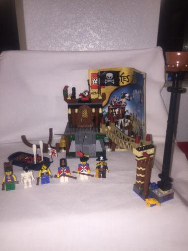 LEGO Pirates Shipwreck Hideout (6253) Retired & Rare 100% Complete, No Box