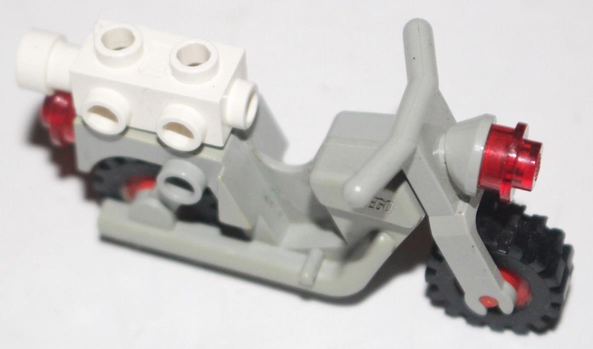 Vintage 80's Lego Motorcycle Mini Figure Vehicle Minifig Gray White Red