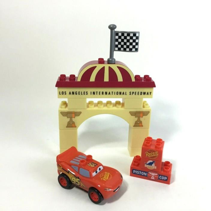 Mega Bloks Disney Pixar Cars 7767 Lightning McQueen Piston Cup Partial Set