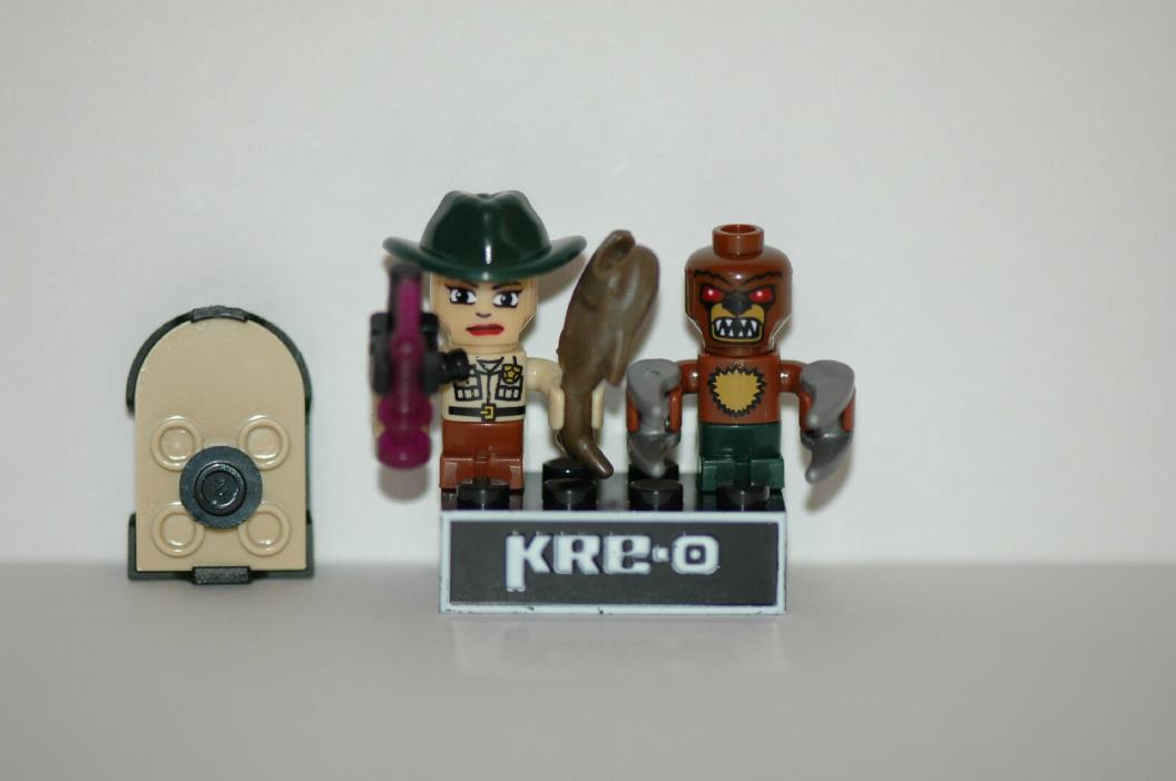 Kre-o Kreo Mini figure Cityville Invasion Collection 3 Ranger Red + Le Fang