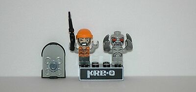 Kre-o Kreo Mini figure Cityville Invasion Collection 3 Lonny Shore + Zarpo