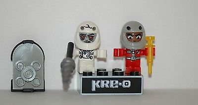 Kre-o Kreo Mini figure Cityville Invasion Collection 3 Major Meteor Zombonaut