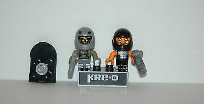 Kre-o Kreo Mini figure Cityville Invasion Collection 2 Zimdoo + Henchbot AX-7