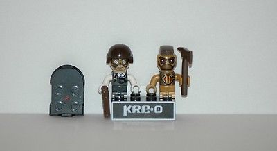 Kre-o Kreo Mini figure Cityville Invasion Collection 2 Reed Digs +Muzz