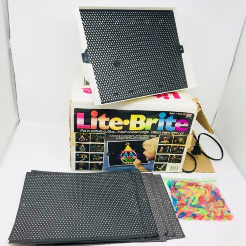 ?? Works Vtg 1986 Lite Brite In Box 10 Blank Unused Sheet Pages 300 Color Pegs