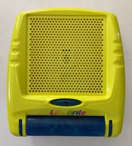 LITE BRITE FLAT SCREEN w/ Colored PEGS Light Bright 2003 HASBRO #P