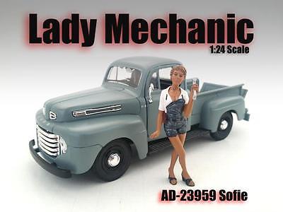 American Diorama Lady Mechanic figure - Sofie 1:24 G scale   AD 23959