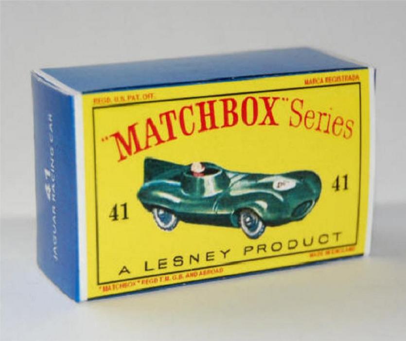 Matchbox Lesney 41 Jaguar racing Car Repro  style D Box