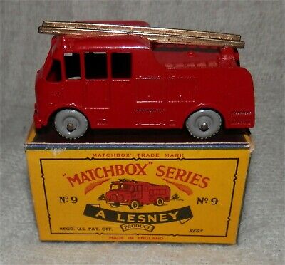 60s,LESNEY.MATCHBOX 9 Meryweather Fire Engine.GPW.GOLD LADDER,Mnt in box.ORIGINL