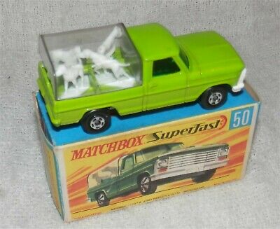 LIME GREEN.70s.Matchbox.Lesney.SUPERFAST FORD KENNEL TRUCK WITH DOGS,MINT IN BOX