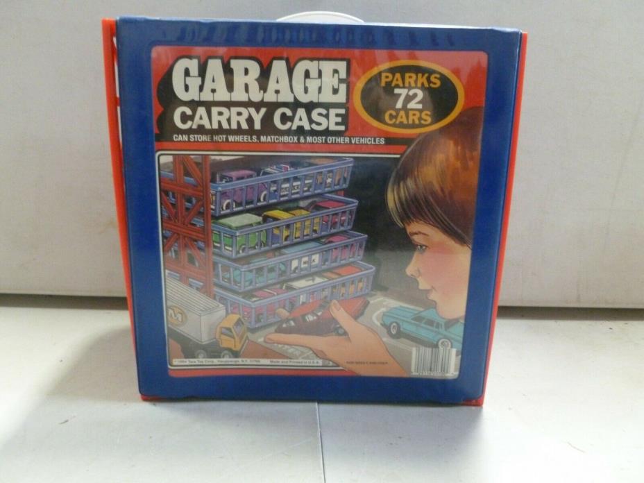 1984 Tara Toy Garage Carry Case Holds 72 Cars