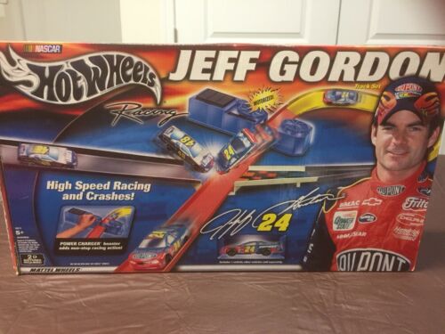 2002 Hot Wheels Racing Jeff Gordon High Speed Race Track Set -TESTED AND WORKS