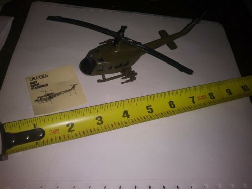 US ARMY HUEY Vietnam HELICOPTER 1989 MLC  WITH ORIGINAL STICKERS SHEET a ERTL