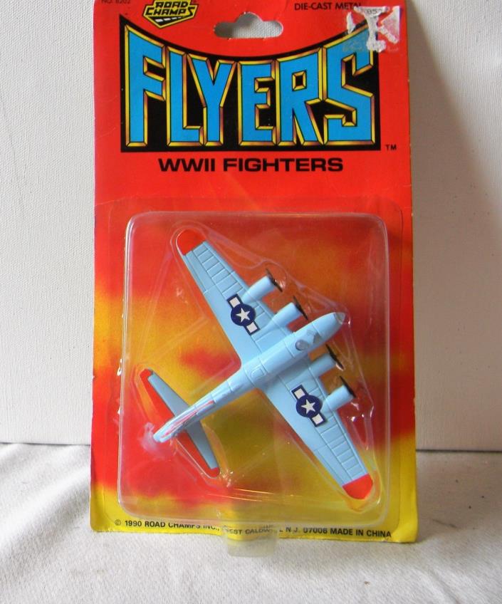 ROAD CHAMPS FLYERS WWII FIGHTERS B17G FLYING FORTRESS 1/144 SCALE METAL DIECAST
