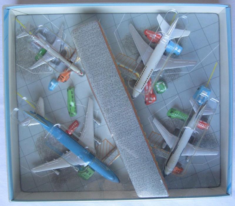 Schabak Modell Airport Set Souvenir 1:600 Nr. 912/9 – new in original package