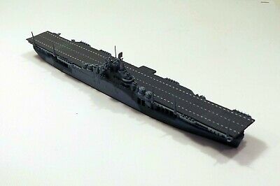 Neptun T1310 US Aircraft Carrier Essex Camouflaged 1944 1/1250 Scale Model Ship