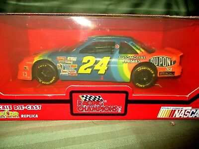 Racing Champions Jeff Gorton #24 DuPont Stock Car Replica Die-Cast 1/24 Sc. 1993