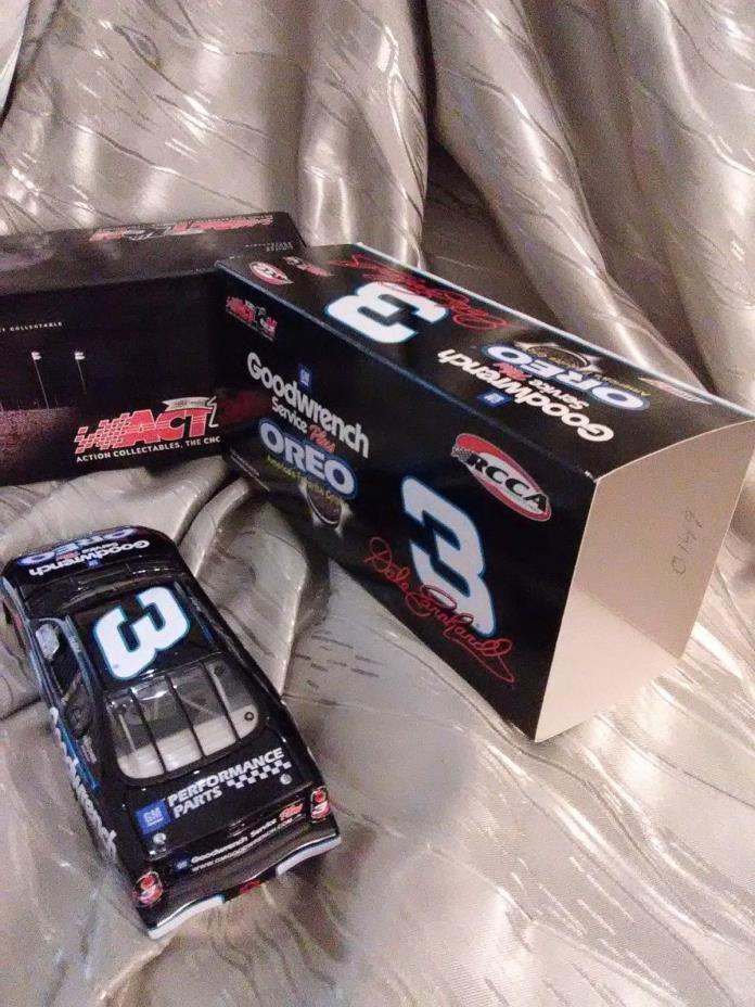 Dale Earnhardt #3 2001 Oreo / GM Goodwrench Service 1/32 Action RCCA 1:32