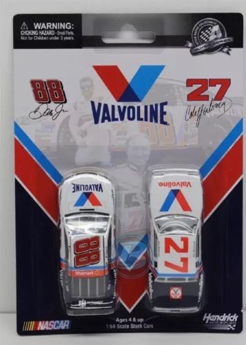 Cale Yarborough 1982 Valvoline & Dale Earnhardt Jr 2015 Valvoline 2 Pack 1/64