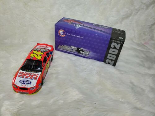 Jeff Gordon 2002 DuPont 200 Years 1/24 Diecast Car Nascar Champion Action