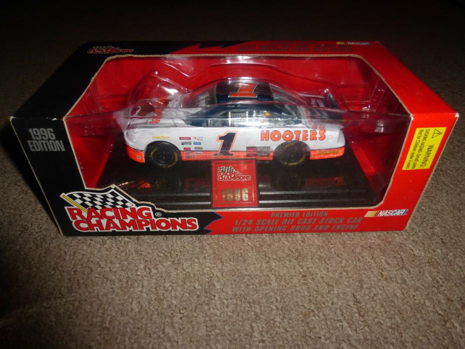 Racing Champions 1/24  #1  HOOTERS  RICK MAST  NASCAR