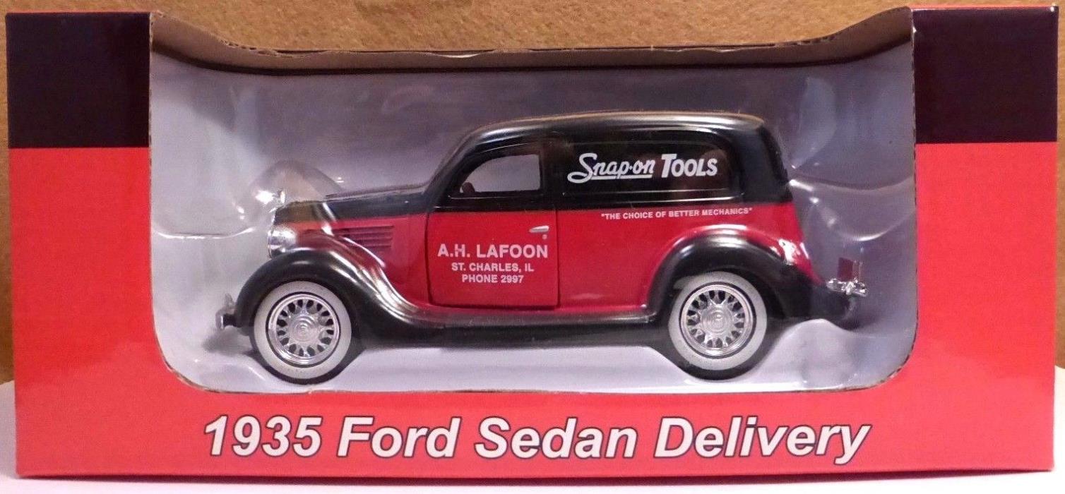 Snap-On 1935 Ford Sedan Delivery 1:38  Pull Back Motor.  Doors & Hood Open NEW