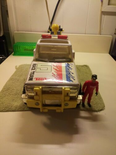 Vintage Tonka Racing Team wrecker Tow Truck - metal and Plastic W/ Driver