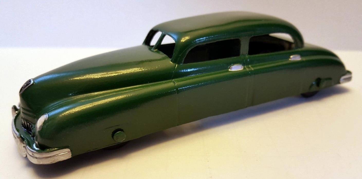 VINTAGE 1940'S KAISER SEDAN - TOOTSIETOY #746 - RESTORED