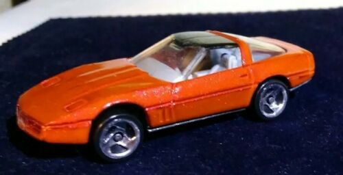 Hot Wheels 80s Corvette 1982 M. I. Malaysia Red With Grey Interior Collectible