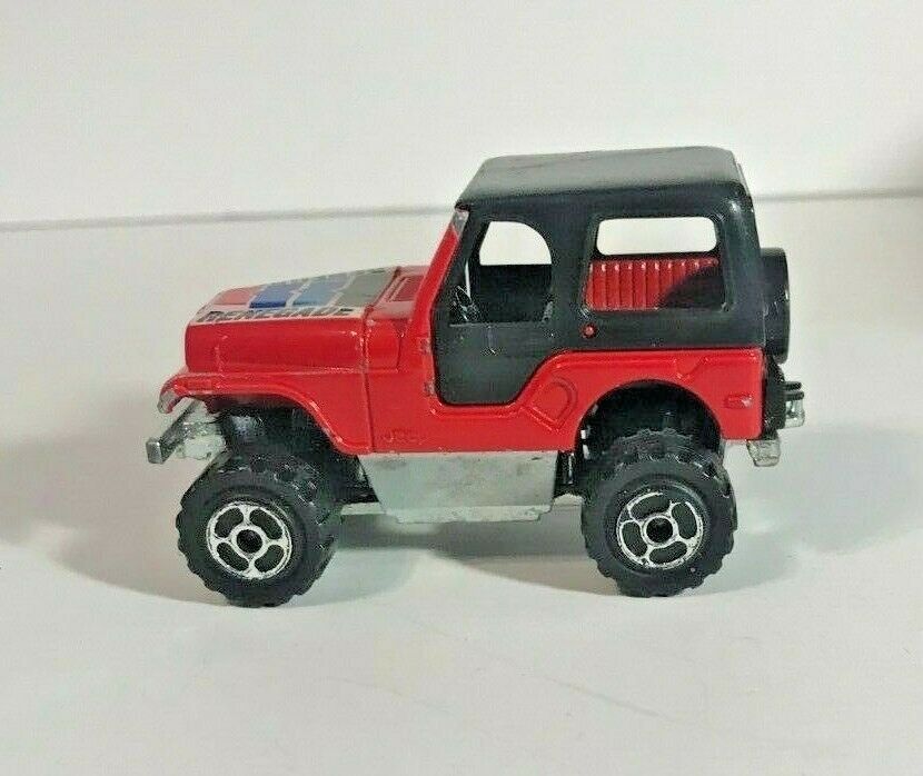 Majorette Jeep Renegade 4x4 No. 244/290 1:54 scale Red
