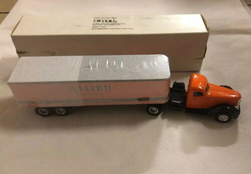 Ertl # 7517 Allied Moving Truck and Trailer 1/64 scale