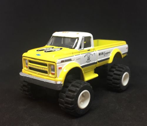 1970 Chevy C60 K60 Lifted 4x4 Custom 1/64 Diecast Monster Truck Off Road FarmMud