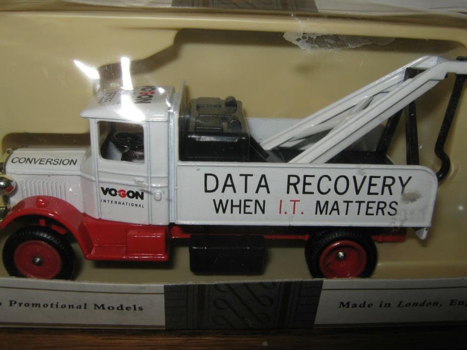 LLEDO  DIECAST Metal Tow Truck Wrecker Data Recovery made in England