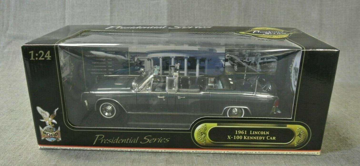 ROAD SIGNATURE 1961 LINCOLN X-100 KENNEDY CAR 1:24 SCALE DIE CAST (246388-5 MTN)
