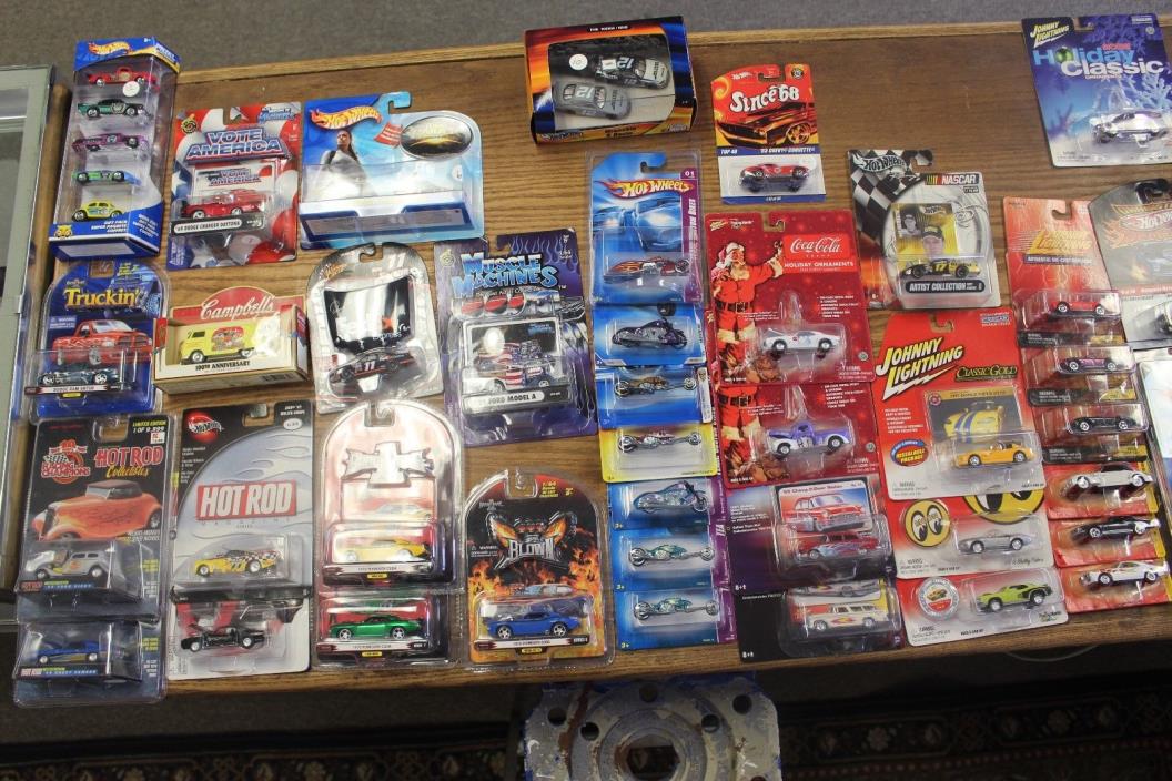 Hot Wheels, Johnny Lightning, Matchbox, Maisto and much more Lot of 84