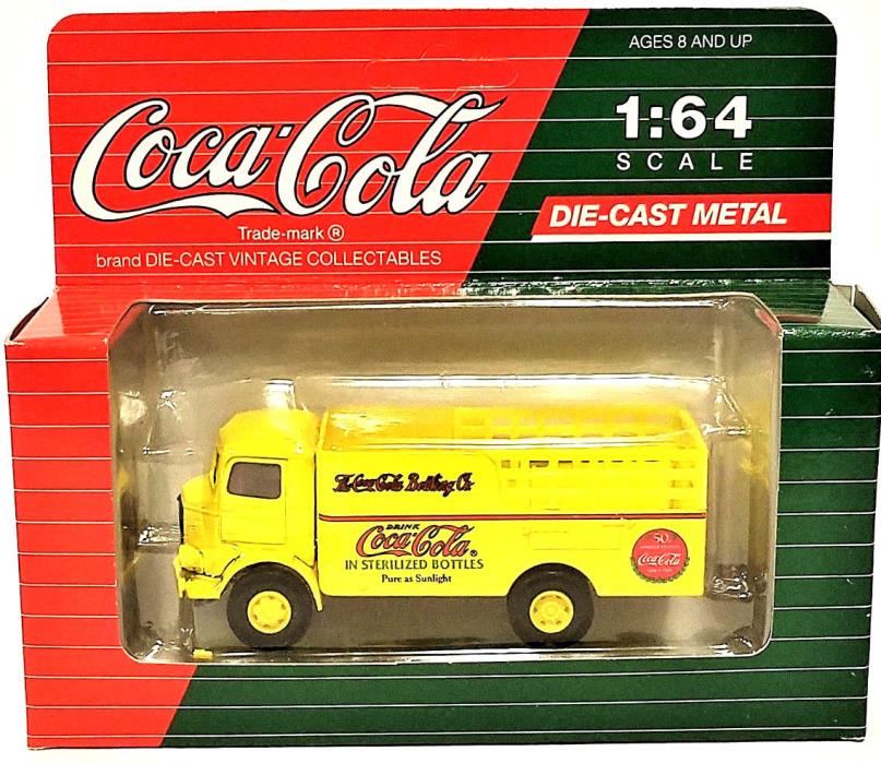 Coca-Cola Die-Cast Vintage Vehicles Mack Semi Tractor Trailer 1991 Scale 1:64