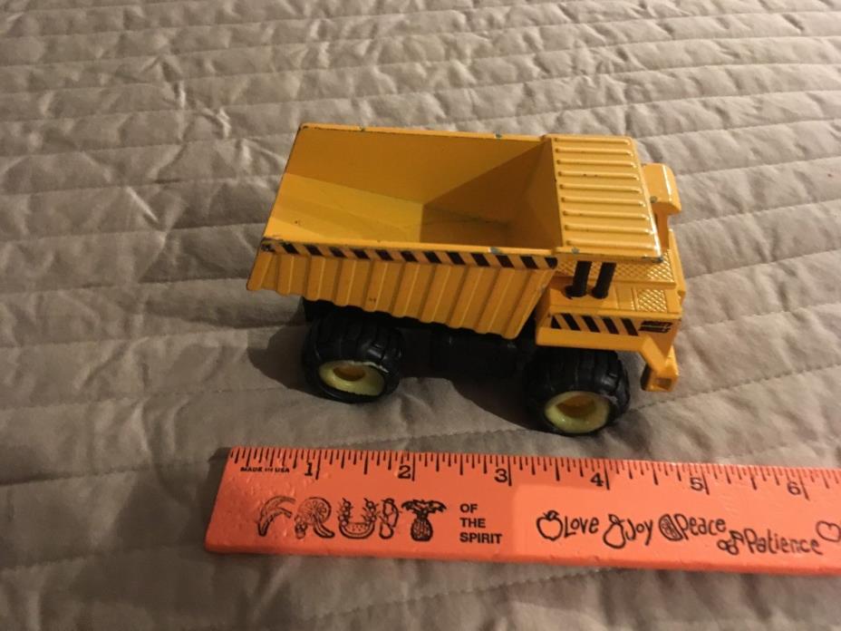 MIGHTY WHEELS DIECAST METAL YELLOW DUMP TRUCK 5 Inches