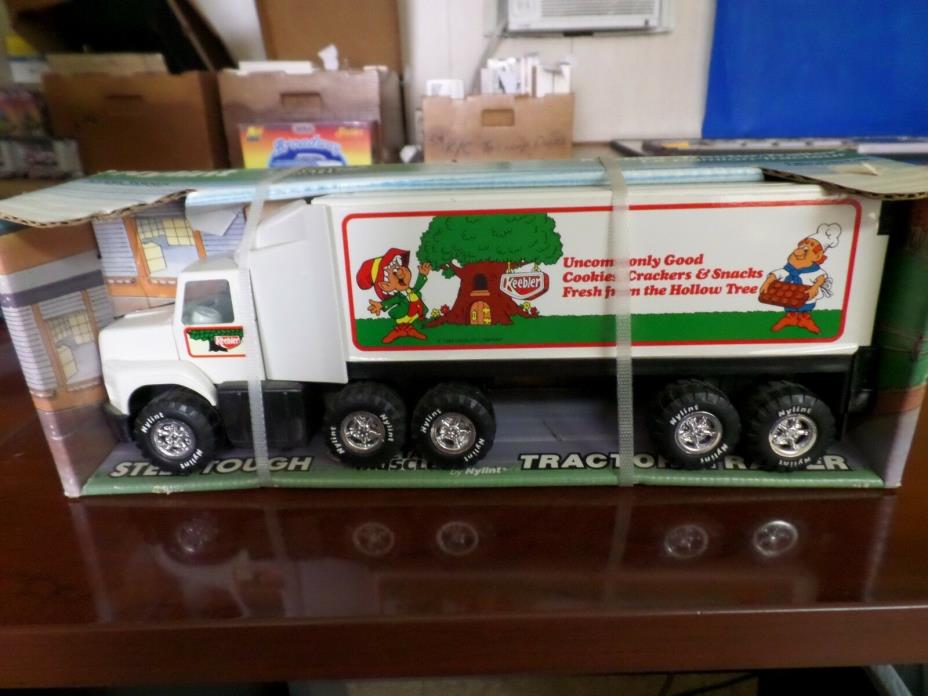VINTAGE NYLINT KEEBLER TRACTOR AND TRAILER NEW IN BOX