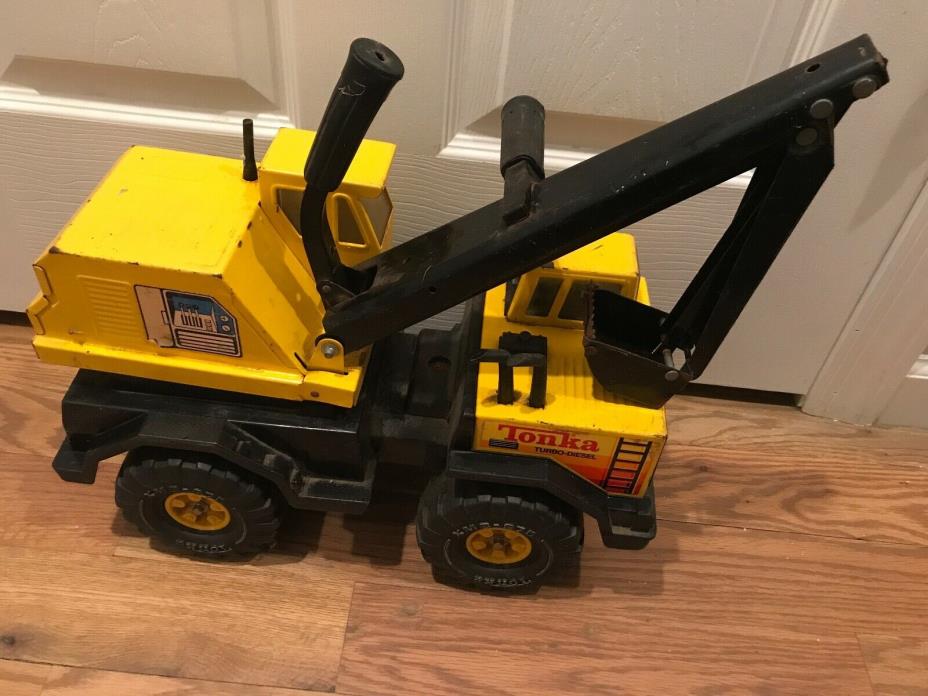 VINTAGE 1989 TONKA MIGHTY BACKHOE 3931 TURBO DIESEL PRESSED STEEL TOY