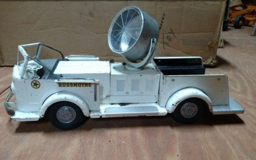 ULTRA RARE Doepke Vintage 50s White Fire Engine Truck Silver Searchlight Awesome