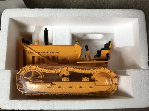 John Deere 340 Crawler  National Toy Truckn Construction Show Piece Original Box