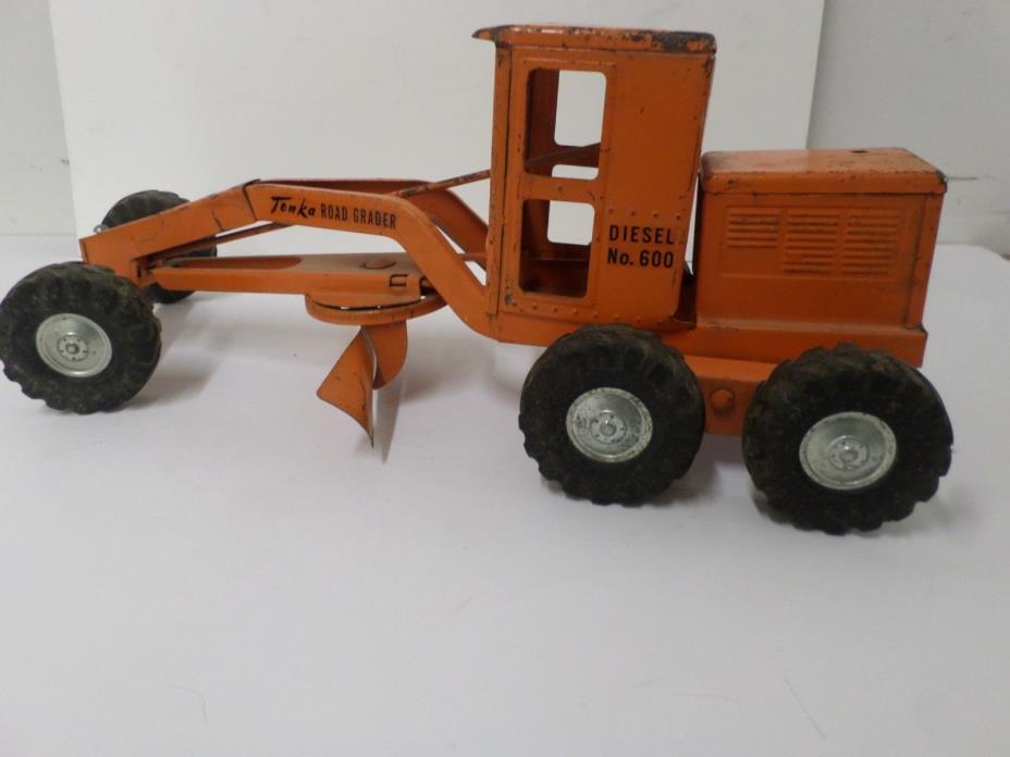 Vintage Pressed Steel Tonka Toy Road Grader Orange Diesel No. 600