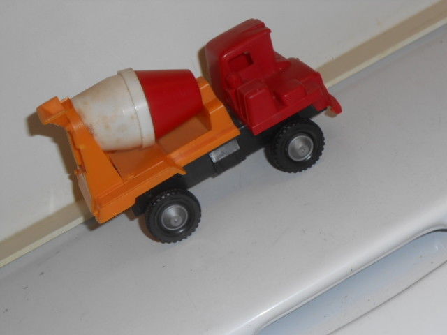 Vtg. KAB Trucking Co. Plastic Cement Mixer Truck Toy