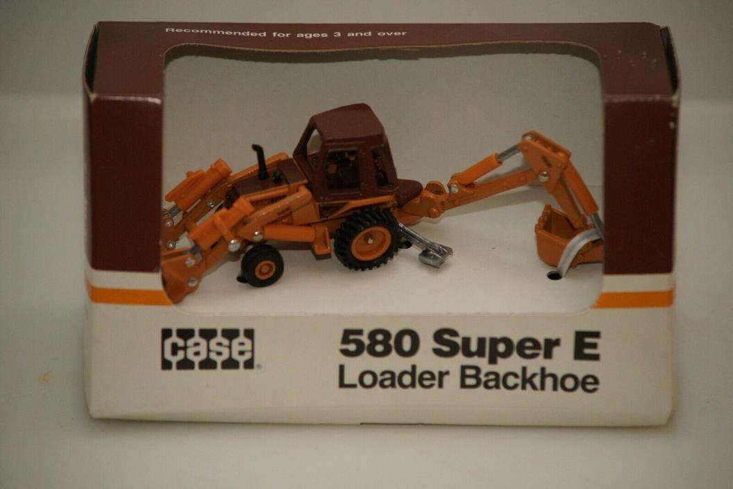 Ertl CASE 580 Super E Loader Backhoe 1:64 Scale #202